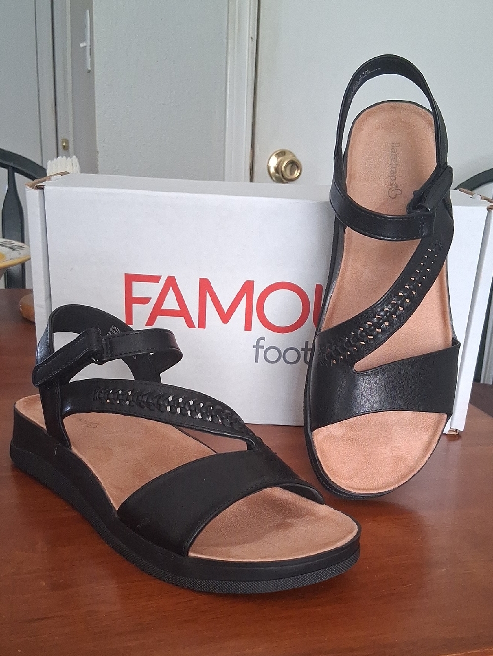 Baretraps Frolick Black Faux Leather Sandals Ankle Straps Like New Sz 11M